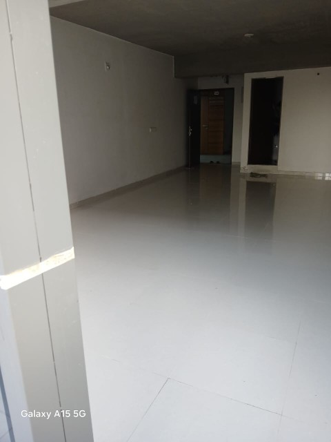 Office 800 Sq. Ft. Commercial Office for Rent in Sola Ahmedabad - Media 2