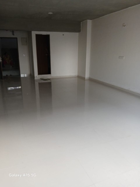 Office 800 Sq. Ft. Commercial Office for Rent in Sola Ahmedabad - Media 9