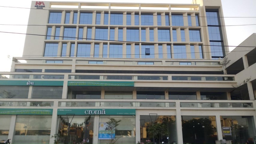 Office 783 Sq. Ft. Commercial Office for Rent in Sola Ahmedabad - Media 5