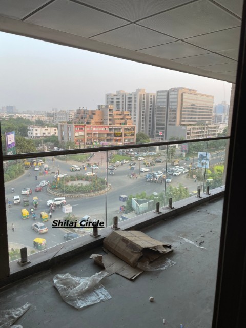 Office 944 Sq. Ft. Commercial Office for Rent in Shilaj Ahmedabad - Media 3
