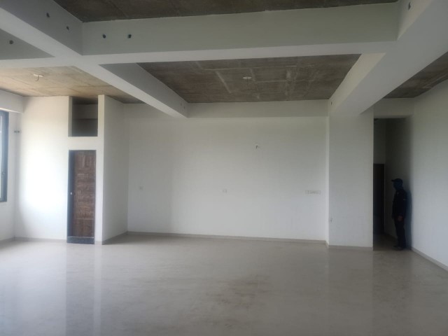 Office 1700 Sq. Ft. Commercial Office for Rent in Shela Ahmedabad - Media 3