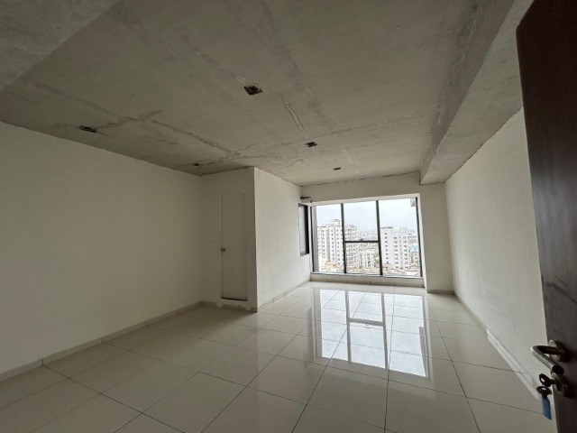 Office 627 Sq. Ft. Commercial Office for Rent in Satellite Ahmedabad - Media 3
