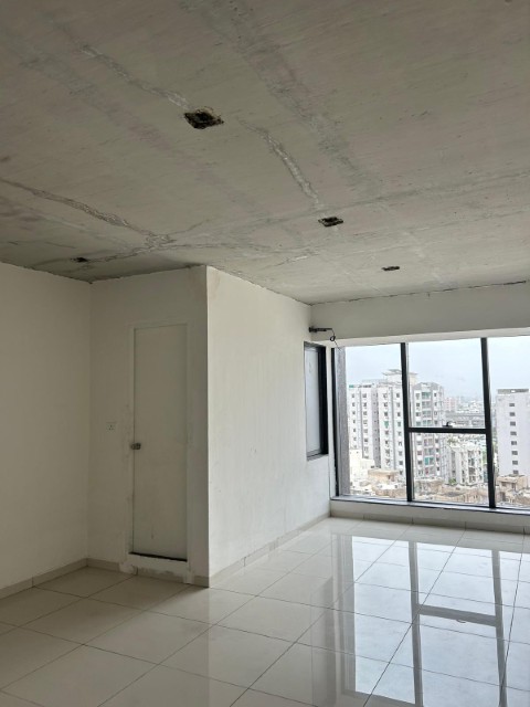 Office 627 Sq. Ft. Commercial Office for Rent in Satellite Ahmedabad - Media 4