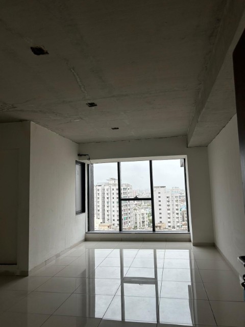 Office 627 Sq. Ft. Commercial Office for Rent in Satellite Ahmedabad - Media 5