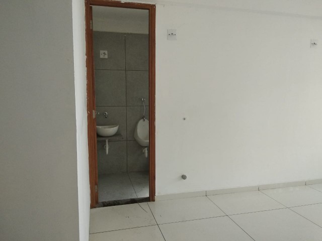Office 550 Sq. Ft. Commercial Office for Rent in Jagatpur Ahmedabad - Media 6