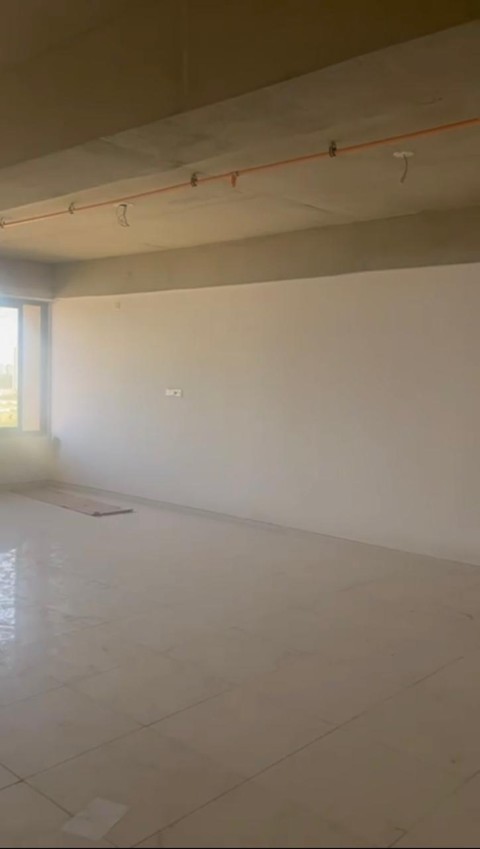 Office 1281 Sq. Ft. Commercial Office for Rent in Jagatpur Ahmedabad - Media 2