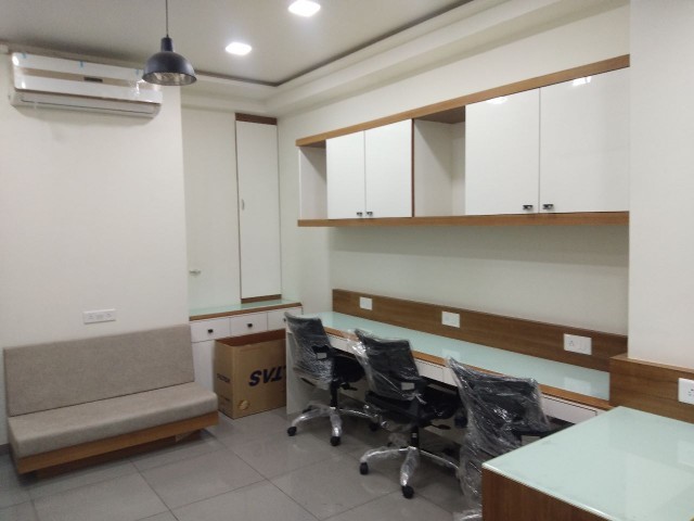 Office 774 Sq. Ft. Commercial Office for Rent in Thaltej Ahmedabad - Media 8