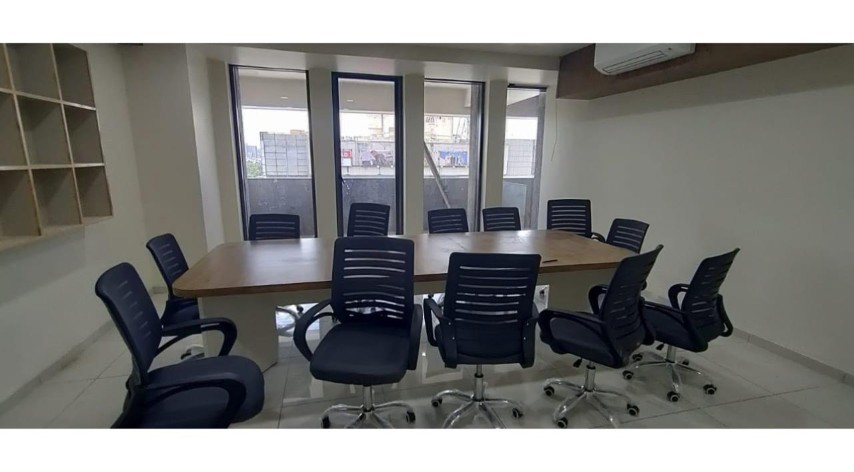 Office 1308 Sq. Ft. Commercial Office for Rent in Shyamal Cross Road Ahmedabad - Media 10