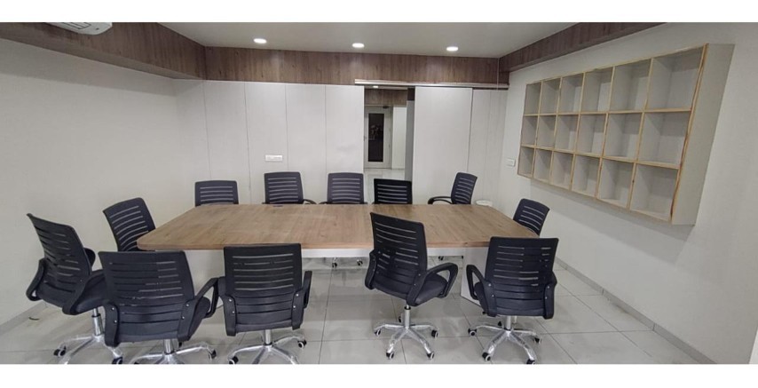 Office 1308 Sq. Ft. Commercial Office for Rent in Shyamal Cross Road Ahmedabad - Media 13