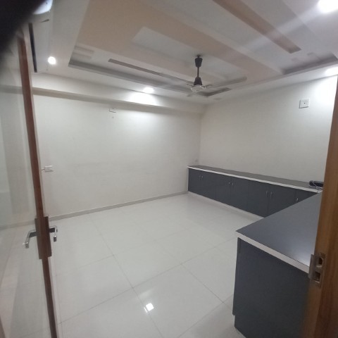 Office 808 Sq. Ft. Commercial Office for Rent in Gota Ahmedabad - Media 5