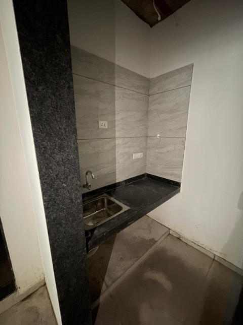 Office 1431 Sq. Ft. Commercial Office for Sale in Sindhu Bhavan Road Ahmedabad - Media 4