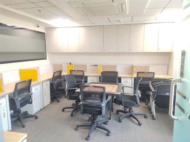 Office 3170 Sq. Ft. Commercial Office for Sale in Sg Highway Ahmedabad