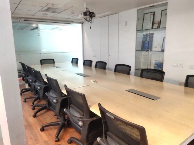 Office 3170 Sq. Ft. Commercial Office for Sale in Sg Highway Ahmedabad - Media 4