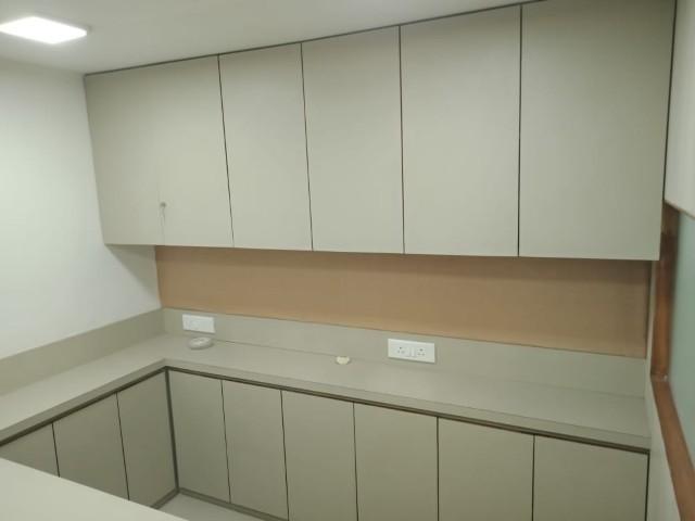 Office 750 Sq. Ft. Commercial Office for Sale in Sola Ahmedabad - Media 5
