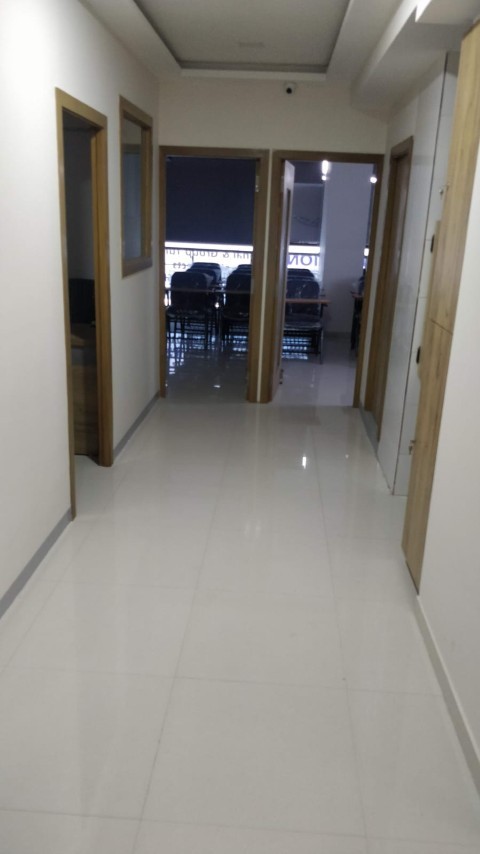 Office 1465 Sq. Ft. Commercial Office for Sale in Science City Ahmedabad - Media 4