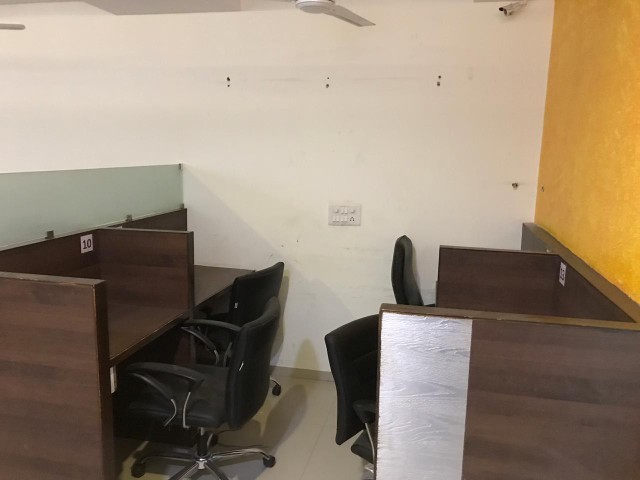 Office 975 Sq. Ft. Commercial Office for Sale in Sola Ahmedabad - Media 6