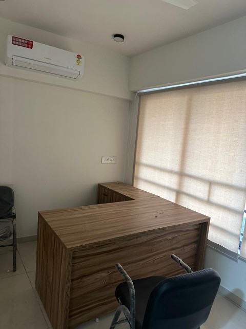 Office 870 Sq. Ft. Commercial Office for Sale in Sola Ahmedabad - Media 8