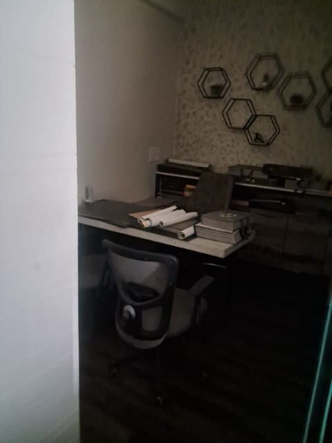 Office 1035 Sq. Ft. Commercial Office for Sale in Sola Ahmedabad - Media 2
