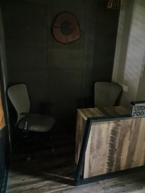 Office 1035 Sq. Ft. Commercial Office for Sale in Sola Ahmedabad - Media 5