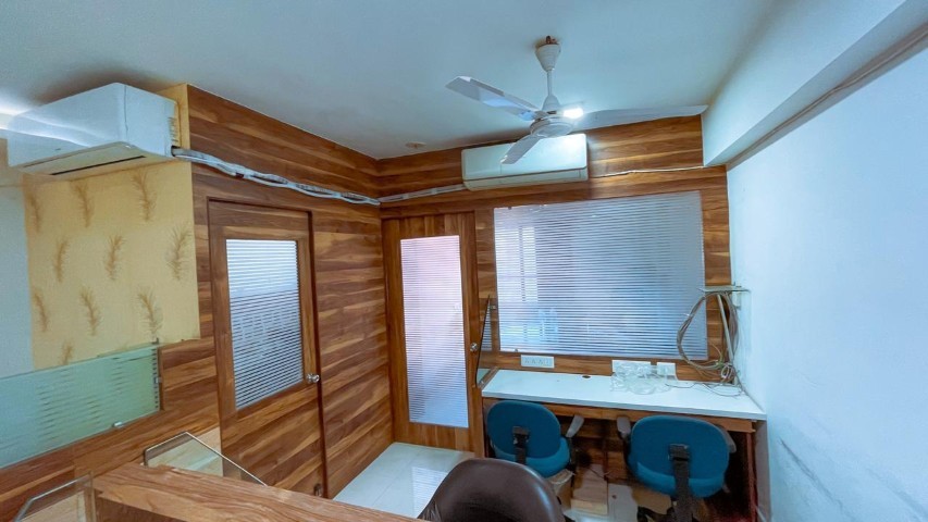 Office 1029 Sq. Ft. Commercial Office for Sale in Satellite Ahmedabad - Media 11