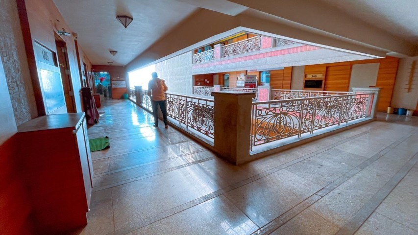 Office 1029 Sq. Ft. Commercial Office for Sale in Satellite Ahmedabad - Media 16