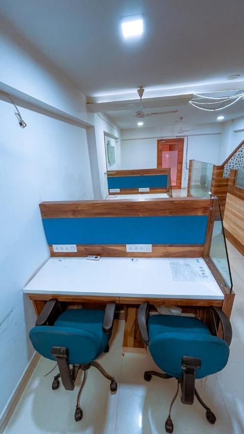 Office 1029 Sq. Ft. Commercial Office for Sale in Satellite Ahmedabad - Media 8