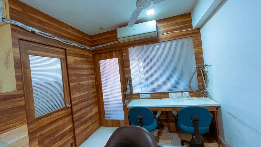 Office 1029 Sq. Ft. Commercial Office for Sale in Satellite Ahmedabad - Media 3