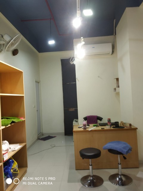 Showroom 656 Sq. Ft. Showroom Ground Floor for Rent in Sg Highway Ahmedabad - Media 3