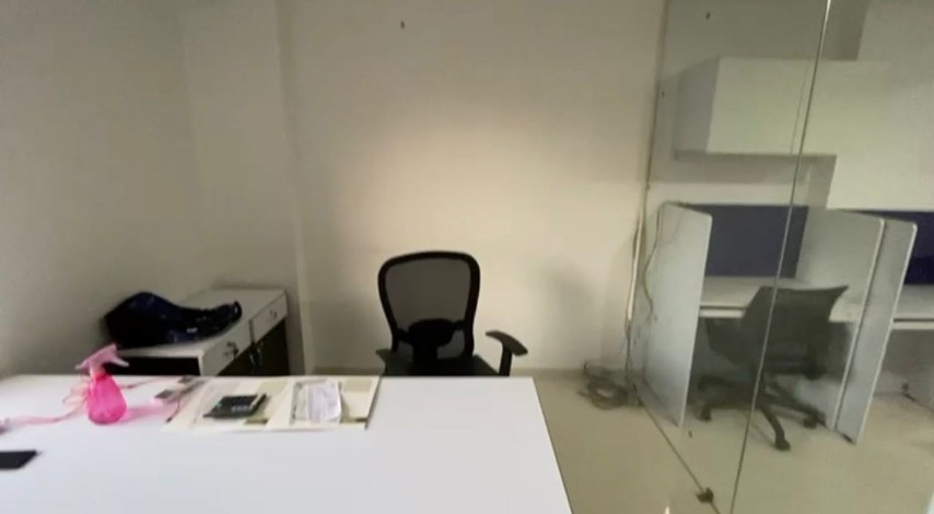 Office 959 Sq. Ft. Commercial Office for Rent in Satellite Ahmedabad - Media 6