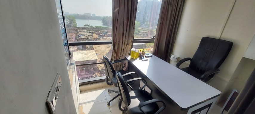 Office 595 Sq. Ft. Commercial Office for Rent in Sg Highway Ahmedabad