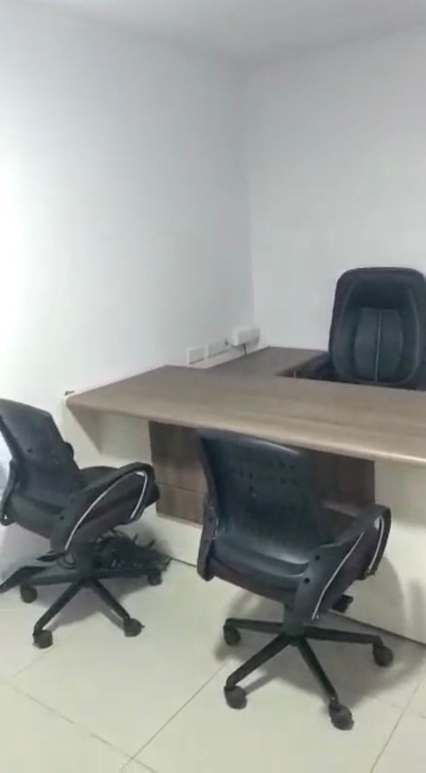 Office 1570 Sq. Ft. Commercial Office for Sale in Sg Highway Ahmedabad - Media 5