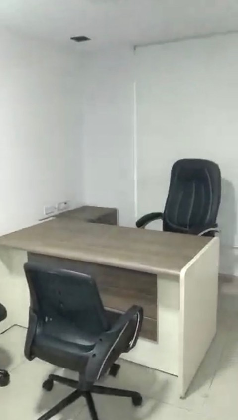 Office 1570 Sq. Ft. Commercial Office for Sale in Sg Highway Ahmedabad - Media 6