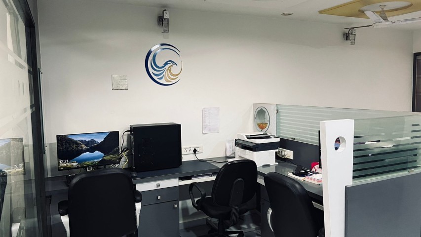 Office 710 Sq. Ft. Commercial Office for Rent in Prahladnagar Ahmedabad - Media 4