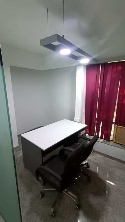 Office 1400 Sq. Ft. Commercial Office for Rent in Thaltej Ahmedabad - Media 3