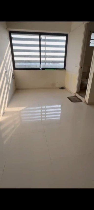 Office 705 Sq. Ft. Commercial Office for Rent in Sola Ahmedabad