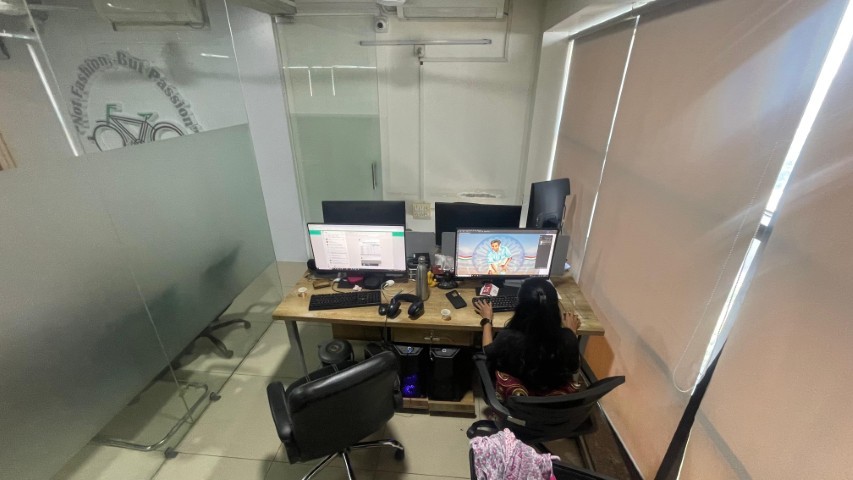 Office 1095 Sq. Ft. Commercial Office for Rent in Thaltej Ahmedabad - Media 14