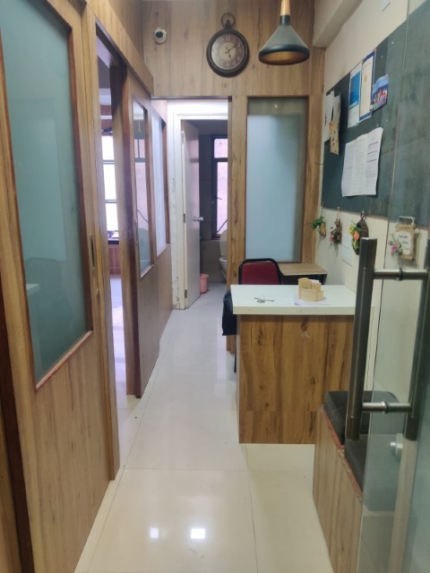 Office 465 Sq. Ft. Commercial Office for Rent in Memnagar/gurukul Ahmedabad - Media 5
