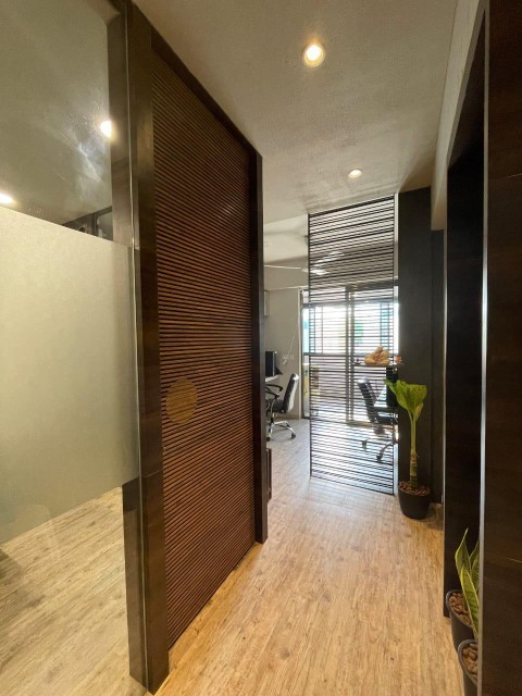 Office 588 Sq. Ft. Commercial Office for Rent in Zydus Road Ahmedabad - Media 5
