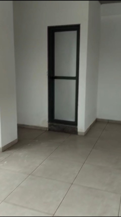 Office 610 Sq. Ft. Commercial Office for Rent in Ambawadi Ahmedabad - Media 5