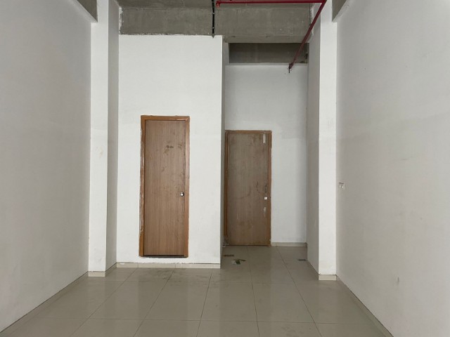 Showroom 883 Sq. Ft. Showroom Second Floor for Rent in Jagatpur Ahmedabad - Media 2