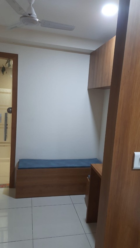 Office 870 Sq. Ft. Commercial Office for Rent in Bopal Ahmedabad - Media 3