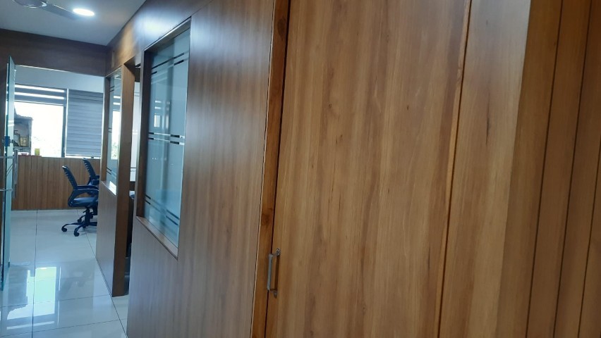 Office 870 Sq. Ft. Commercial Office for Rent in Bopal Ahmedabad - Media 5