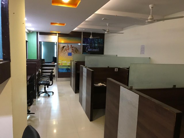 Office 975 Sq. Ft. Commercial Office for Rent in Sola Ahmedabad - Media 6