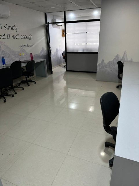 Office 755 Sq. Ft. Commercial Office for Rent in Sola Ahmedabad - Media 6