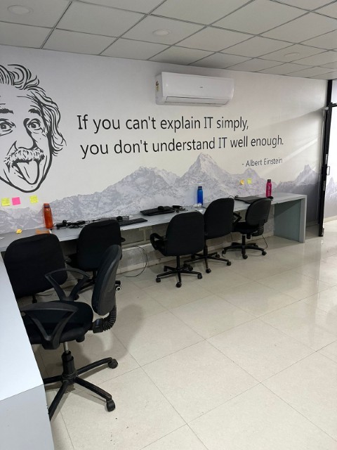 Office 755 Sq. Ft. Commercial Office for Rent in Sola Ahmedabad - Media 8