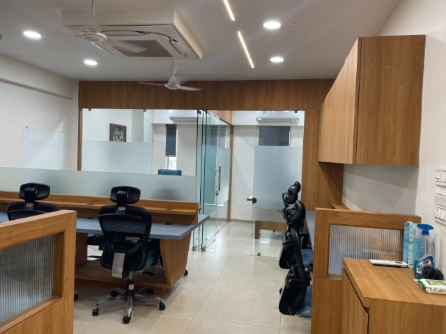 Office 840 Sq. Ft. Commercial Office for Rent in Science City Ahmedabad - Media 8