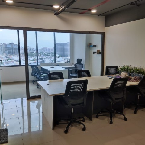 Office 699 Sq. Ft. Commercial Office for Rent in Vastrapur Ahmedabad - Media 8