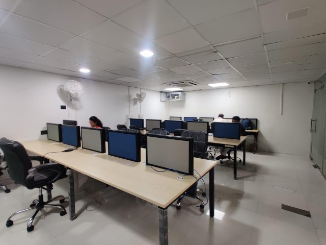 Office 1550 Sq. Ft. Commercial Office for Rent in Drive In Road Ahmedabad - Media 4