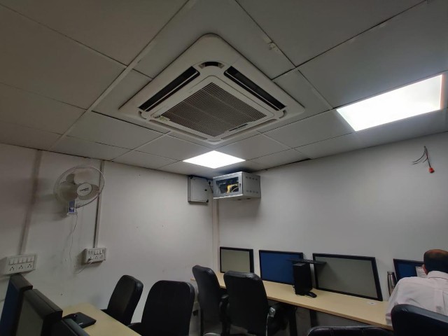 Office 1550 Sq. Ft. Commercial Office for Rent in Drive In Road Ahmedabad - Media 11