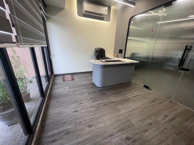 Office 1065 Sq. Ft. Commercial Office for Rent in Vastrapur Ahmedabad - Media 3